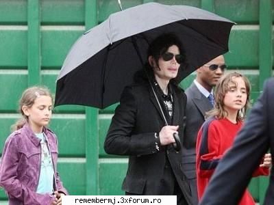 familia lui michael jackson povesteste cum fiul acestuia de 12 ani, prince michael, a asistat la