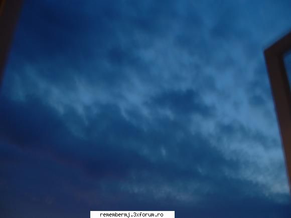 de la braila  :rotfl: kiss or spank ?